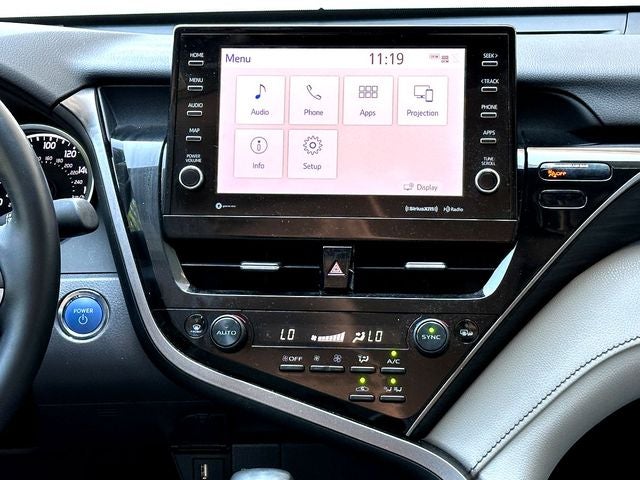 2023 Toyota Camry Hybrid XLE