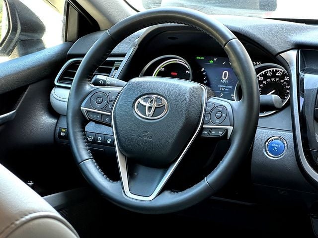 2023 Toyota Camry Hybrid XLE