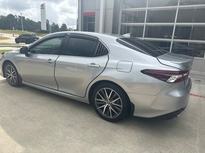 2023 Toyota Camry Hybrid XLE