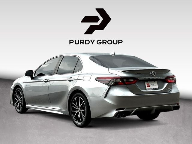 2022 Toyota Camry Hybrid SE