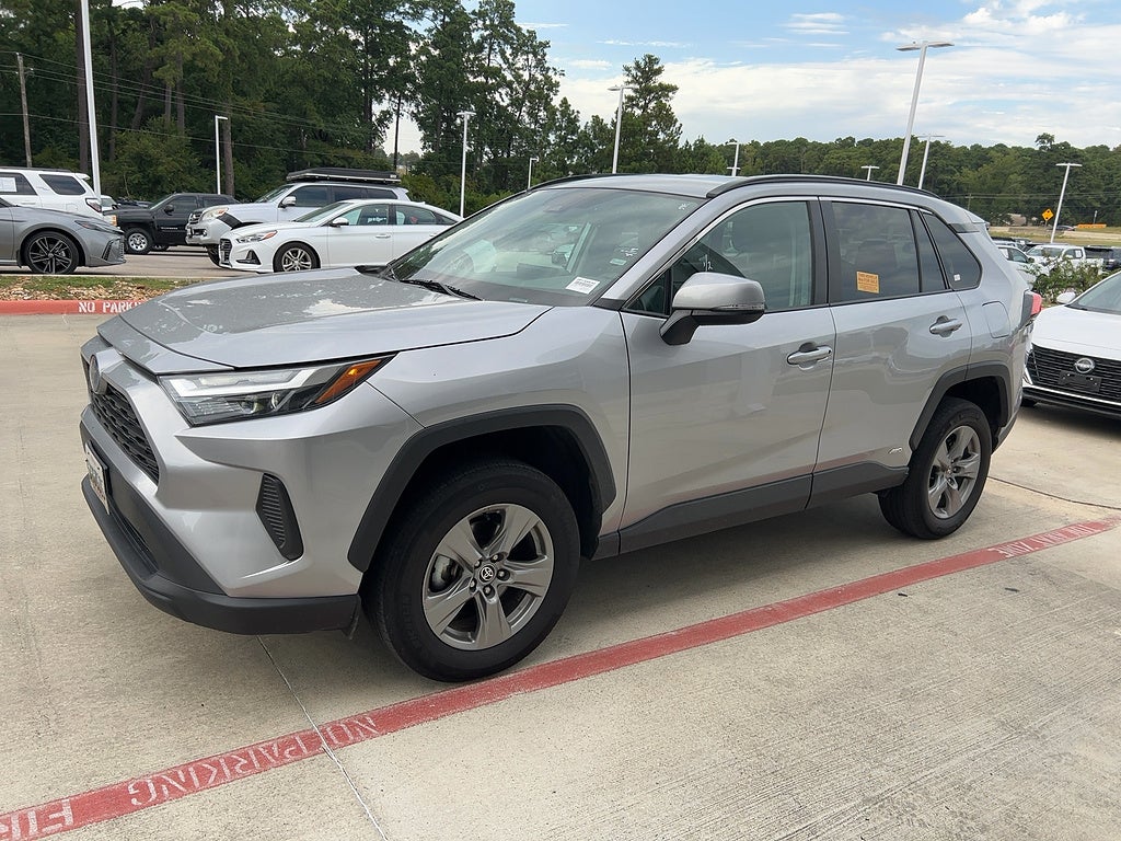 2024 Toyota RAV4 XLE