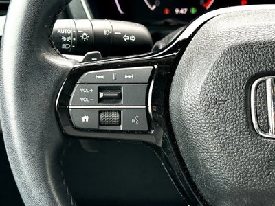 2023 Honda Pilot EX-L w/Rear Captain's Chairs
