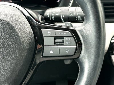 2023 Honda Pilot EX-L w/Rear Captain's Chairs