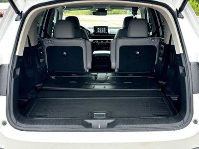 2023 Honda Pilot EX-L w/Rear Captain's Chairs