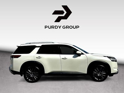 2024 Nissan Pathfinder SL