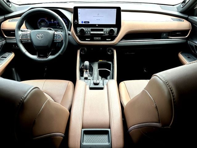 2026 Toyota Grand Highlander Hybrid MAX Platinum