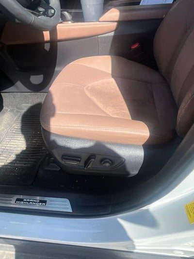 2025 Toyota Grand Highlander Hybrid MAX Platinum