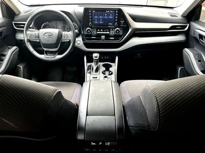 2022 Toyota Highlander LE