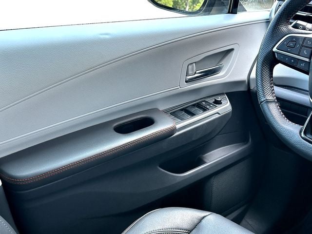 2023 Toyota Sienna XSE 7 Passenger