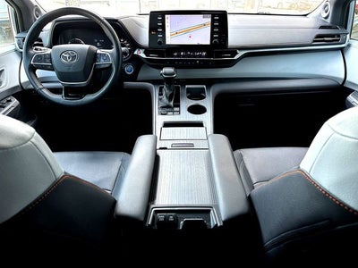 2023 Toyota Sienna XSE 7 Passenger