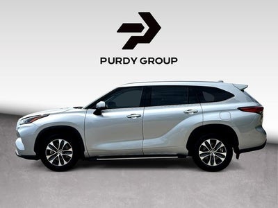 2022 Toyota Highlander Hybrid XLE
