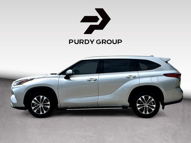 2022 Toyota Highlander Hybrid XLE