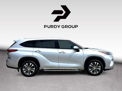 2022 Toyota Highlander Hybrid XLE
