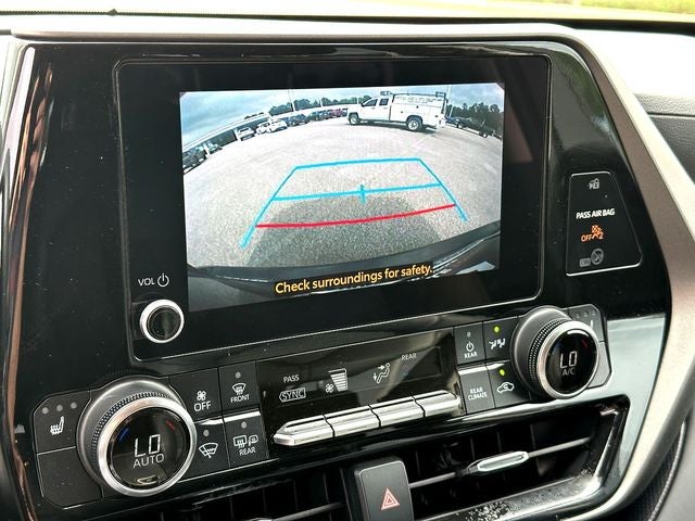 2023 Toyota Highlander Hybrid XLE