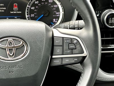 2023 Toyota Highlander Hybrid XLE