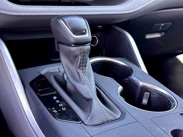 2025 Toyota Highlander Hybrid XLE