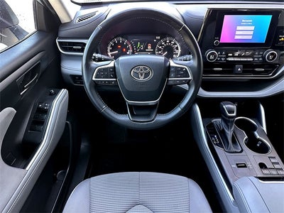 2023 Toyota Highlander LE