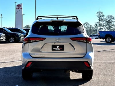 2023 Toyota Highlander LE