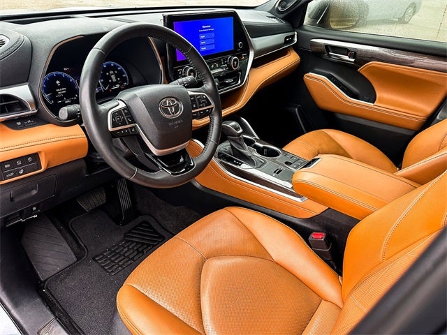 2024 Toyota Highlander Platinum