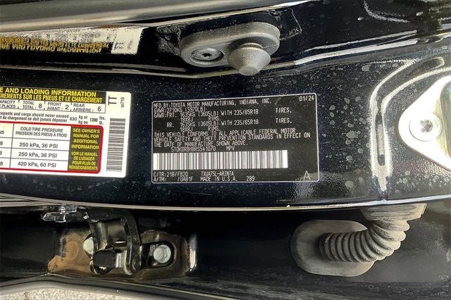 2024 Toyota Highlander LE