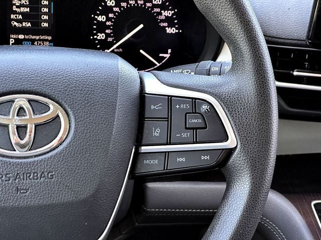2021 Toyota Sienna LE 8 Passenger