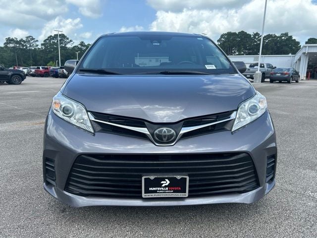 2020 Toyota Sienna LE 8 Passenger