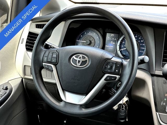 2020 Toyota Sienna LE 8 Passenger