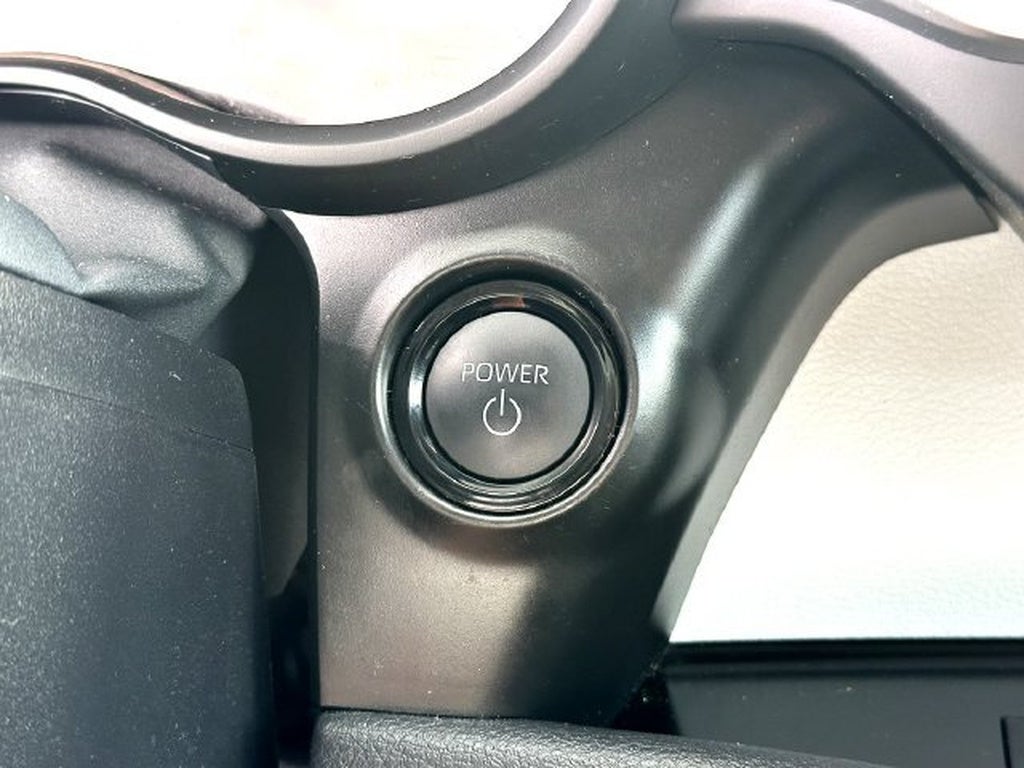 2025 Toyota Sienna XLE 8-Passenger
