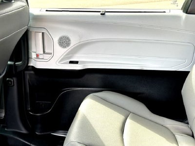2025 Toyota Sienna XLE 8-Passenger