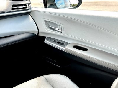 2025 Toyota Sienna XLE 8-Passenger