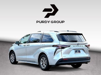 2025 Toyota Sienna XLE 8-Passenger