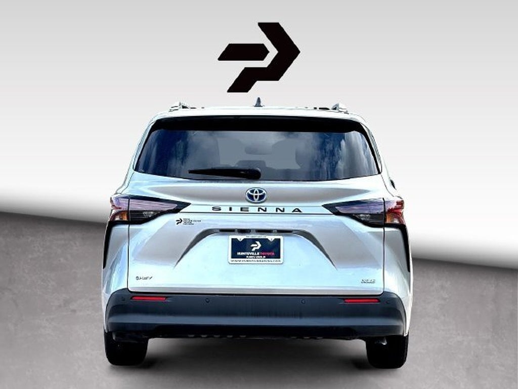 2025 Toyota Sienna XLE 8-Passenger