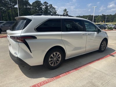 2024 Toyota Sienna XLE 7 Passenger