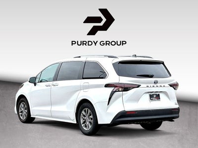 2024 Toyota Sienna XLE 8 Passenger