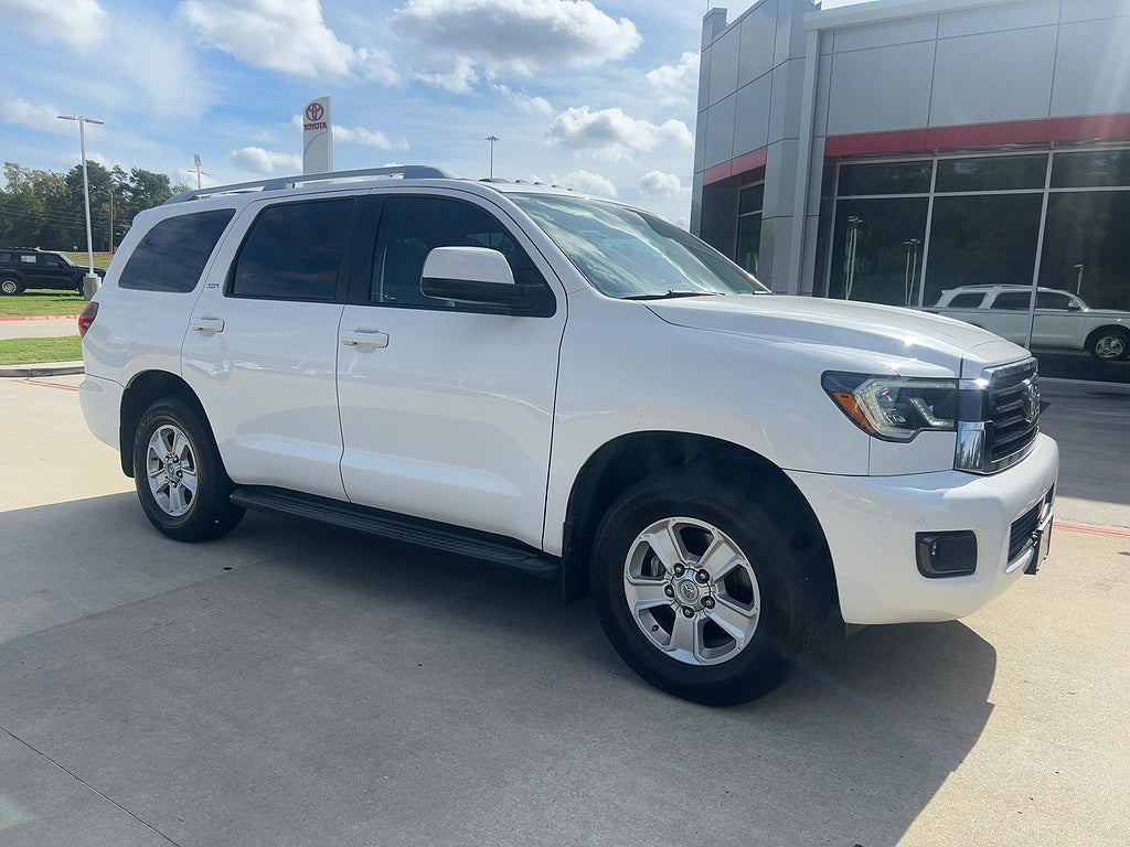 2020 Toyota Sequoia SR5