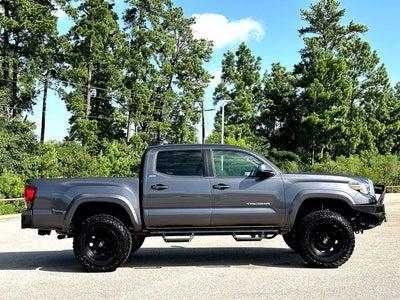 2018 Toyota Tacoma SR5 V6