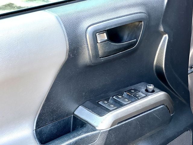 2018 Toyota Tacoma SR5 V6