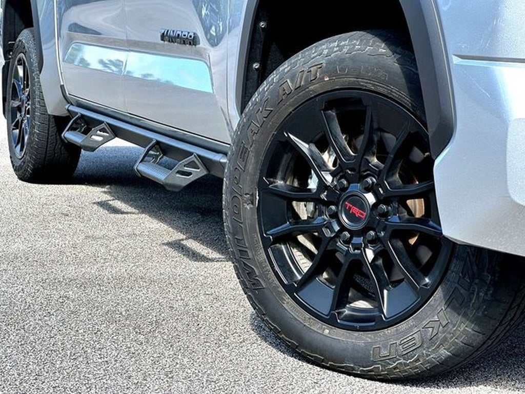 2024 Toyota Tundra 4WD SR5