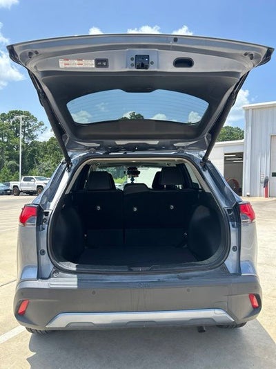 2022 Toyota Corolla Cross XLE
