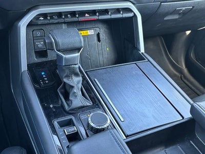 2024 Toyota Sequoia Platinum