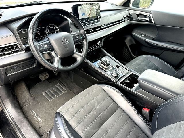 2024 Mitsubishi Outlander SE Black Edition