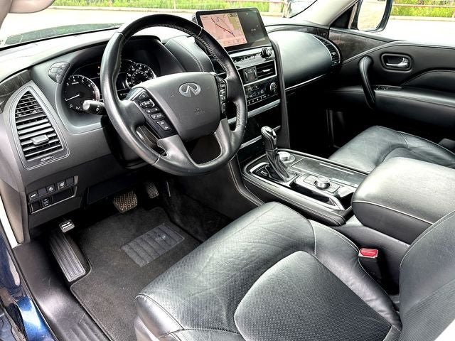 2024 INFINITI QX80 LUXE