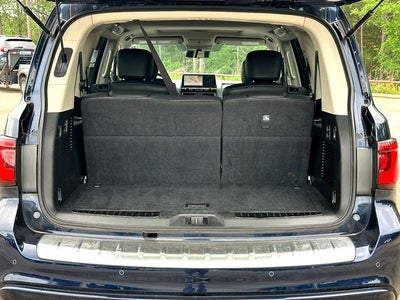 2024 INFINITI QX80 LUXE