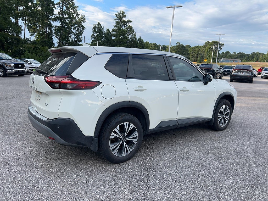 2022 Nissan Rogue SV