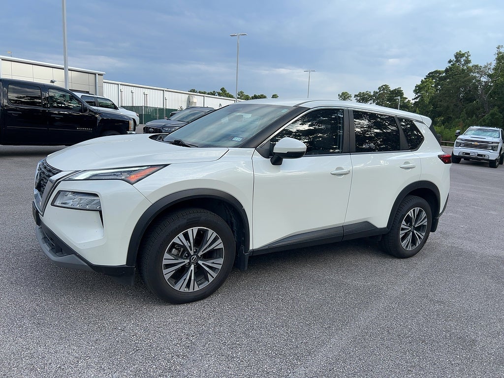 2022 Nissan Rogue SV