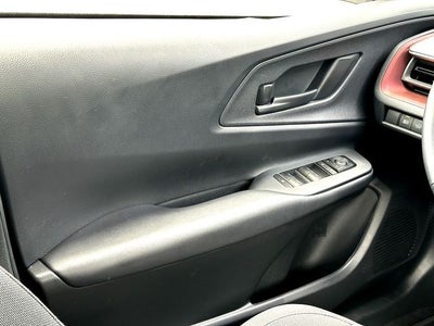 2025 Toyota Prius Plug-In Hybrid SE