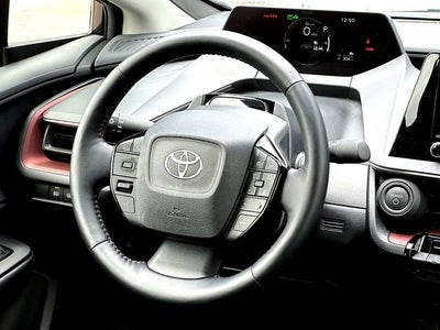 2025 Toyota Prius Plug-In Hybrid SE