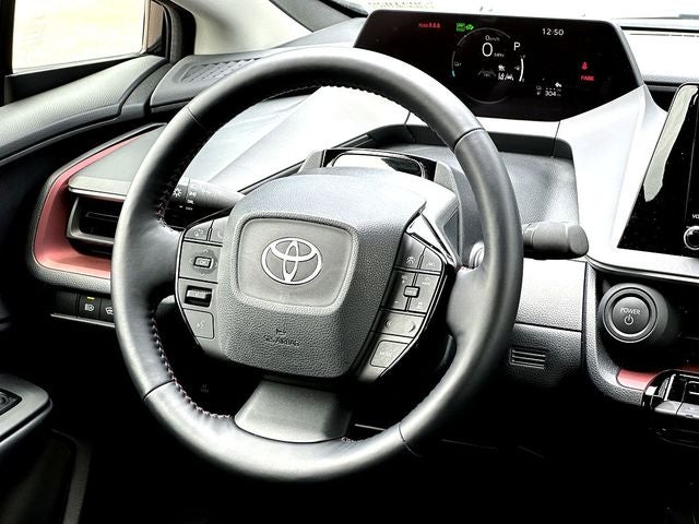 2025 Toyota Prius Plug-In Hybrid SE
