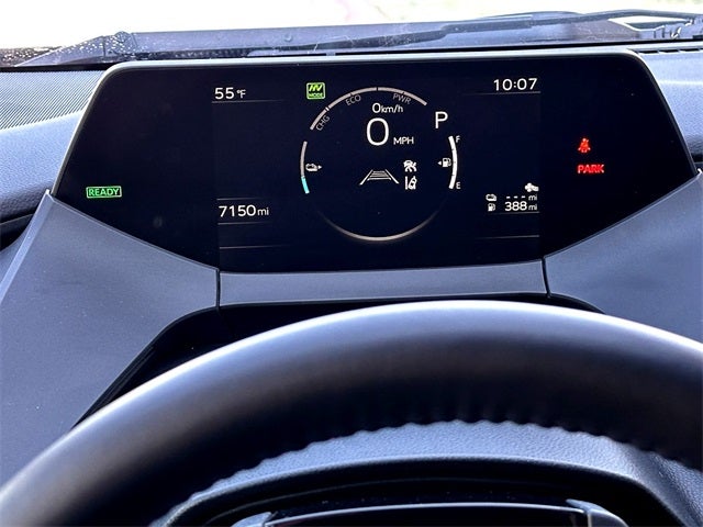 2025 Toyota Prius Plug-In Hybrid SE