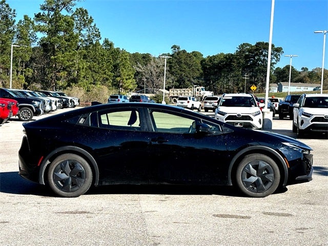 2025 Toyota Prius Plug-In Hybrid SE